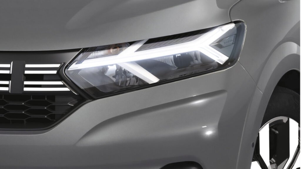 e4dde12a305bc5982eed81b3f1f66e8369a18b04_R_DAM_1548908_projecteur_full_led